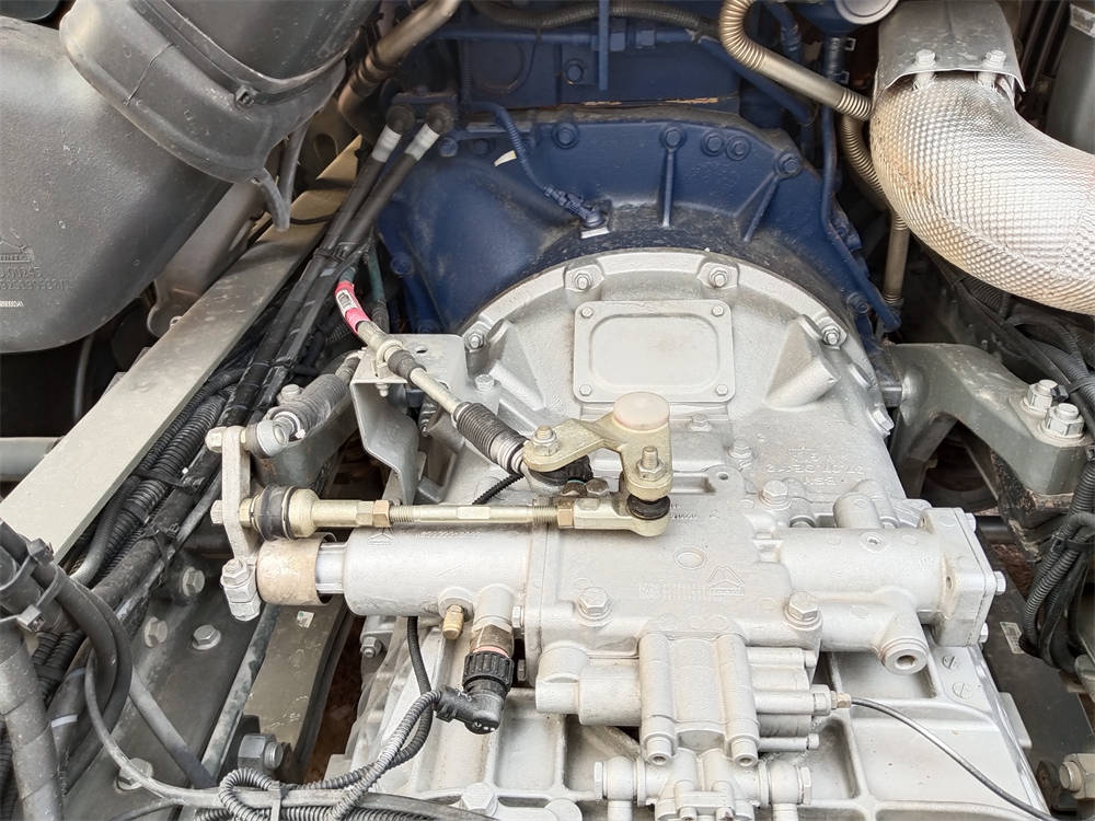 HOWO TX 430HP Truck Head (3) Tête de camion HOWO TX 430HP (3)