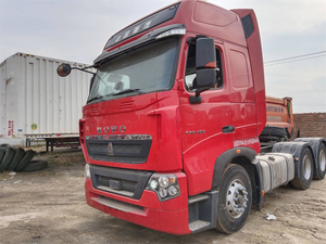 Tête de camion HOWO T7H 480HP rouge à vendre